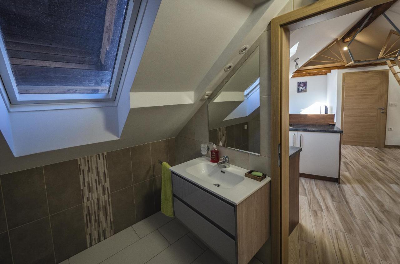 Ferienwohnung Apartma Maricka Križe Exterior foto
